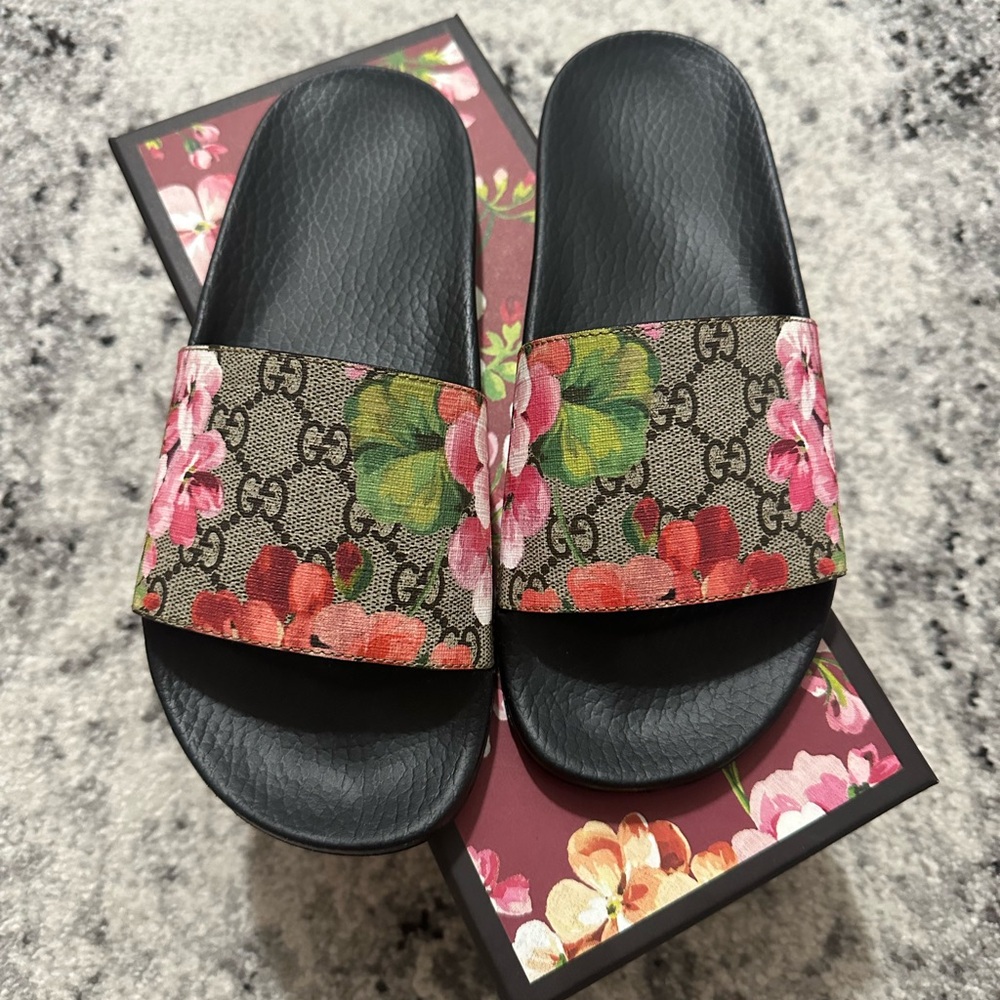 Gucci Black and Floral Slide Sandals
